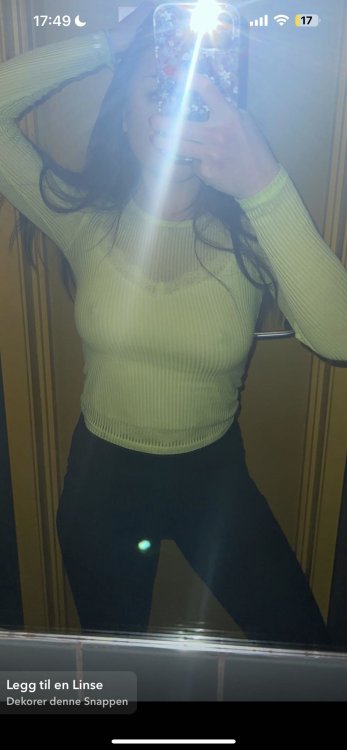Snapchat-893296551.jpg