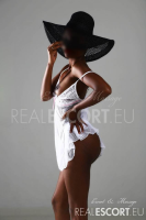 beticy200.png.afdb0e843e25c2fd567bbb2d2134a8c7.png